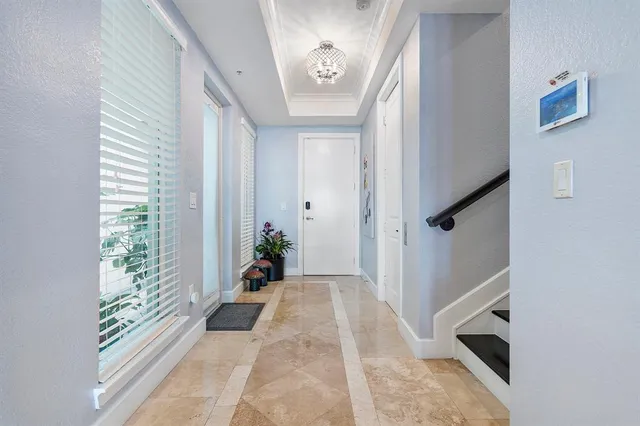 a view of entryway with interior