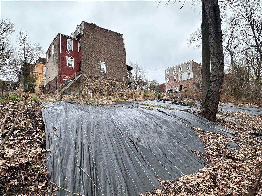277 Plyer Way Pittsburgh, PA 15211 - Photo 2 of 9 a street view
