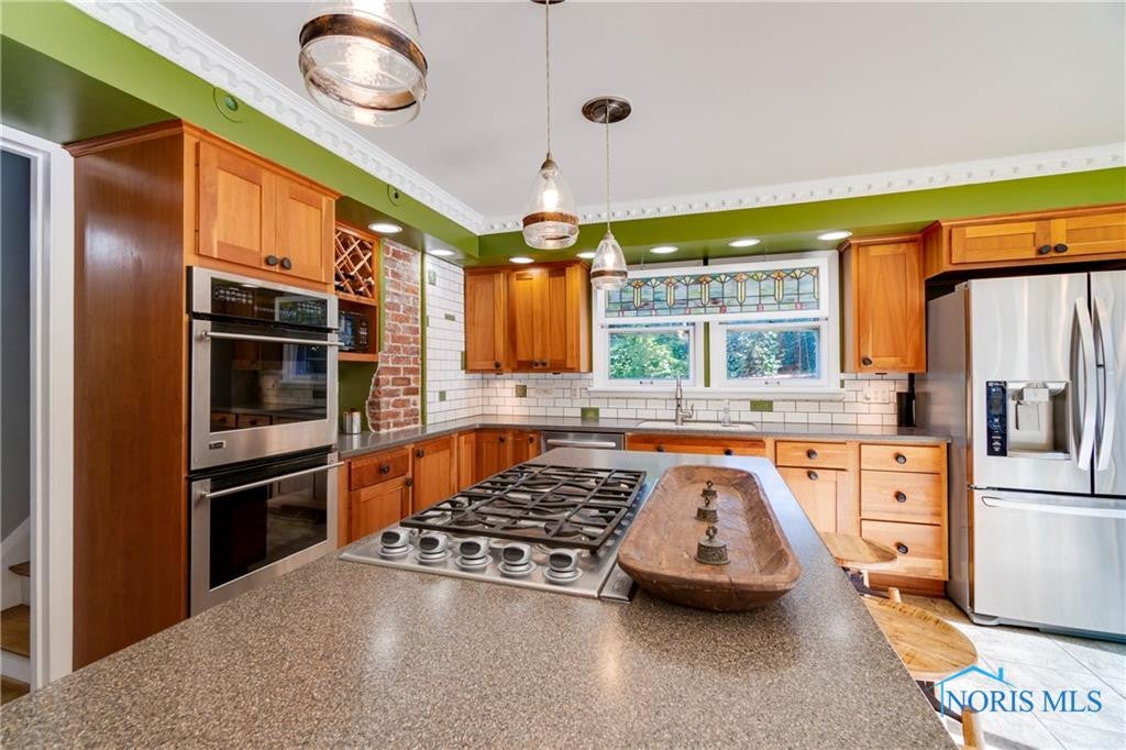 3425 Edgevale Road Toledo, OH 43606 - Photo 16 of 49 Gallery Image 16