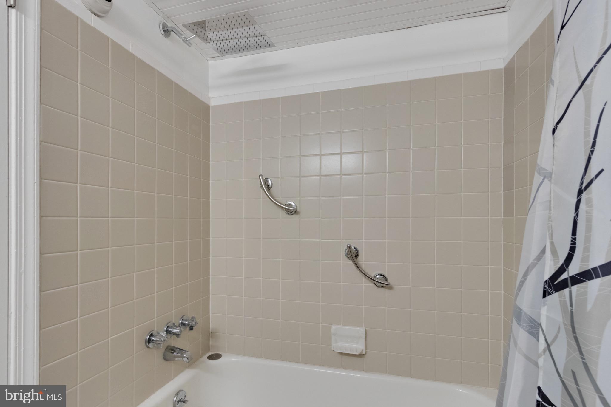 105 Glenn Road, Unit 2 Ardmore, PA 19003 - Photo 12 of 24