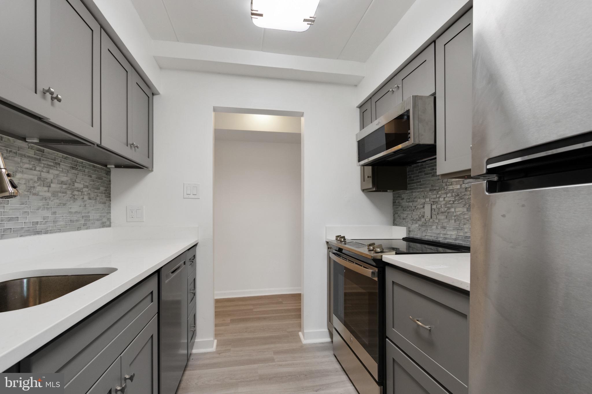 105 Glenn Road, Unit 2 Ardmore, PA 19003 - Photo 3 of 24