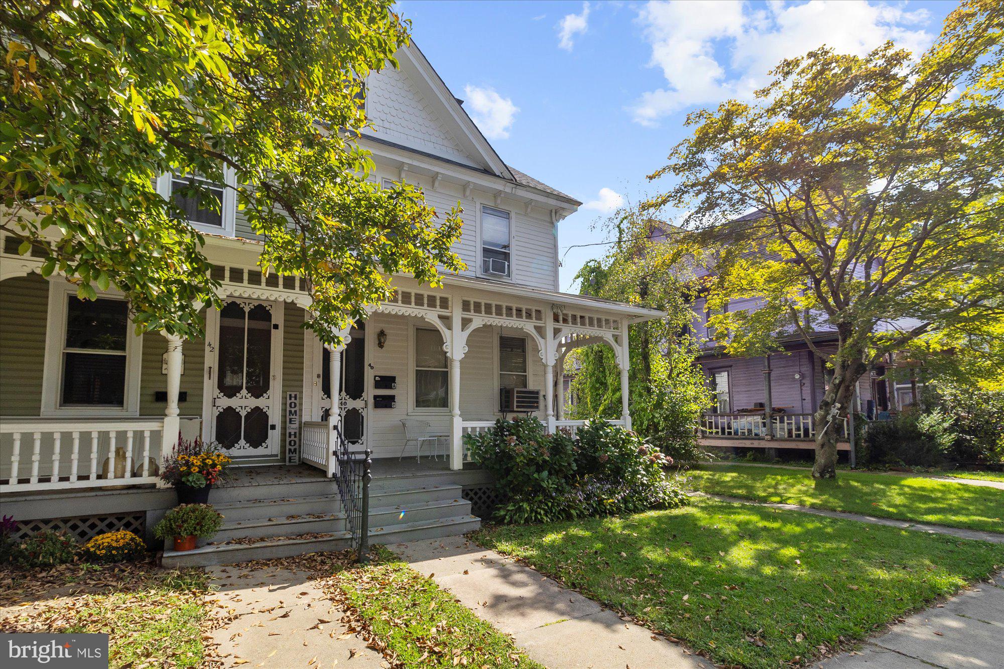 40 Union Street Mount Holly, NJ 08060 - Photo 3 of 41 a front view of a house with garden