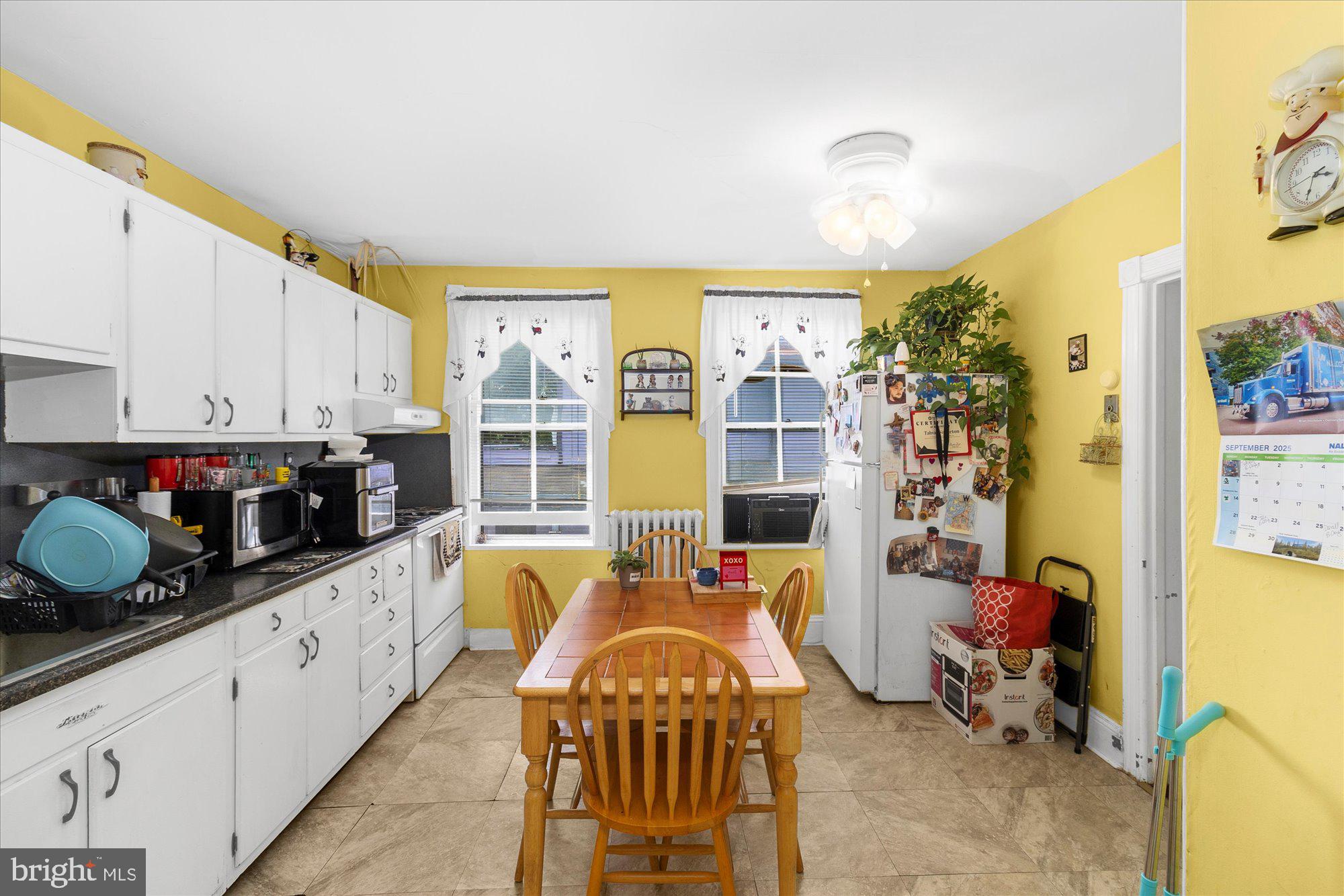 40 Union Street Mount Holly, NJ 08060 - Photo 39 of 41 a very nice looking room with a couch