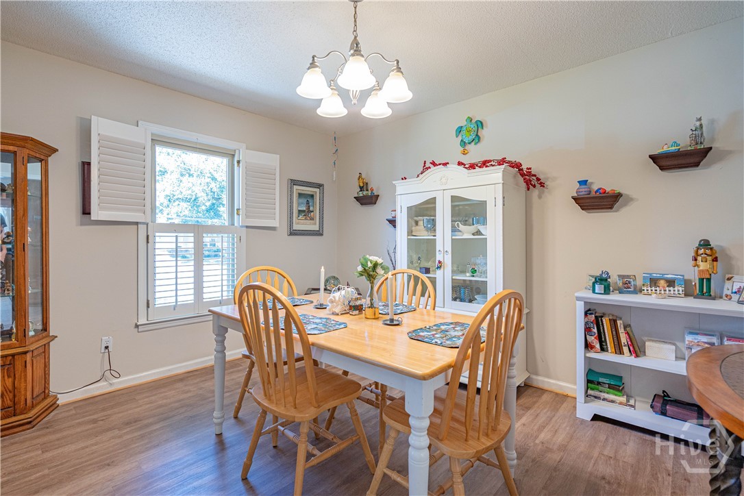 903 Sandpiper Road Savannah, GA 31410 - Photo 11 of 39