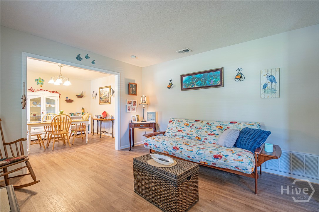 903 Sandpiper Road Savannah, GA 31410 - Photo 8 of 39