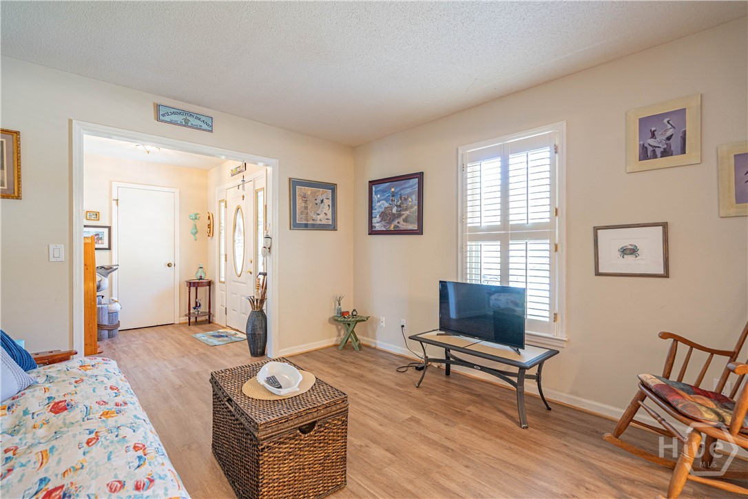 903 Sandpiper Road Savannah, GA 31410 - Photo 10 of 39