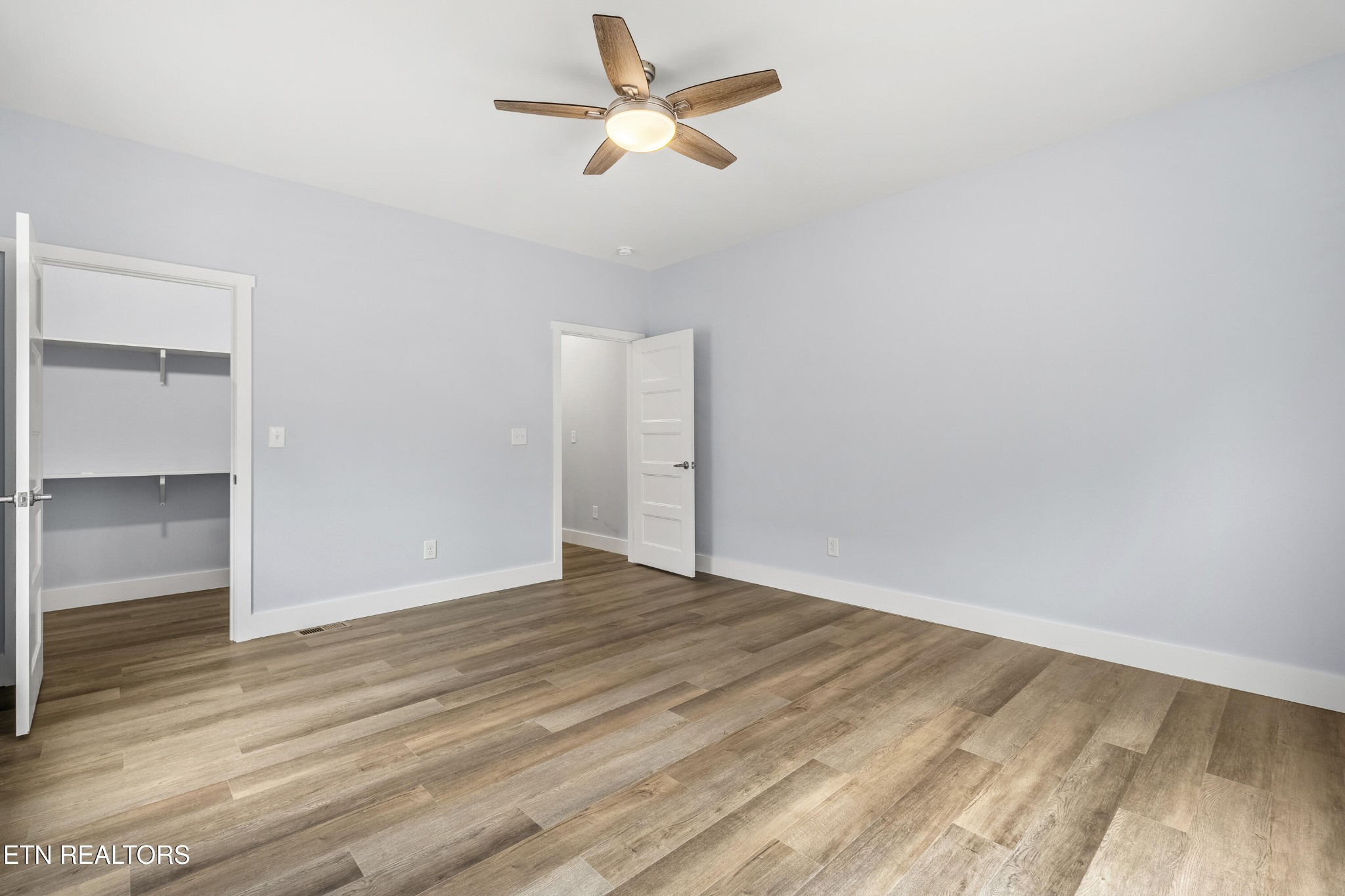 3436 Gap Road Knoxville, TN 37921 - Photo 18 of 25 wooden floor in an empty room