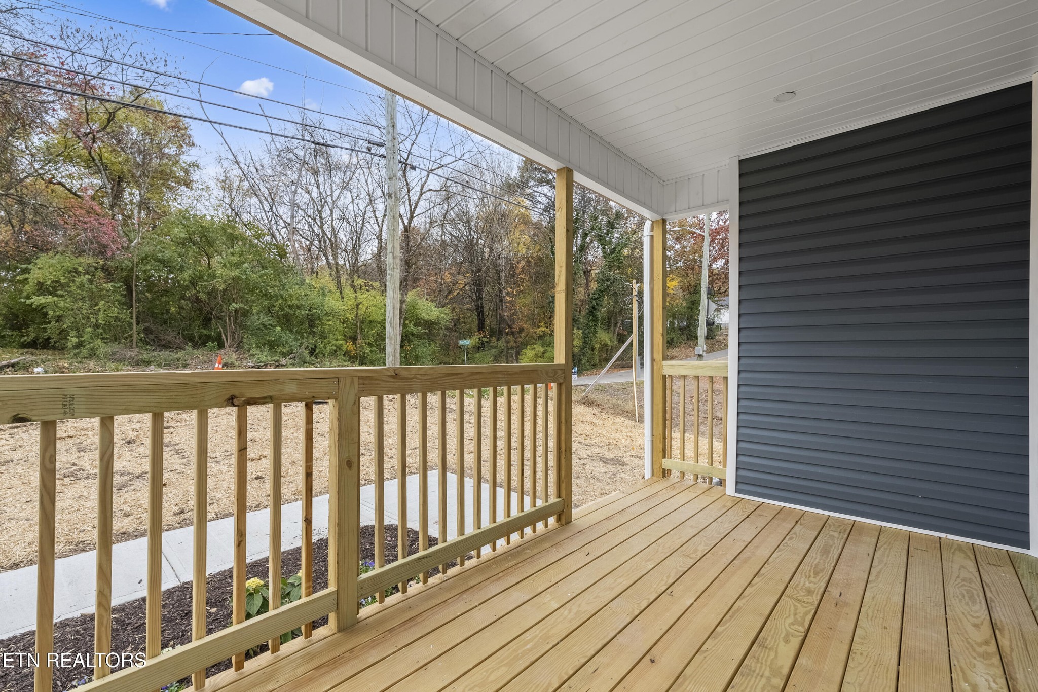 3436 Gap Road Knoxville, TN 37921 - Photo 5 of 25 a view of a wooden balcony