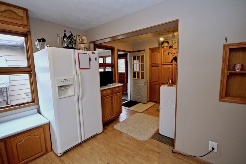 980 Falkirk Road Alma, MI 48801 - Photo 18 of 42 1870367-17.JPG