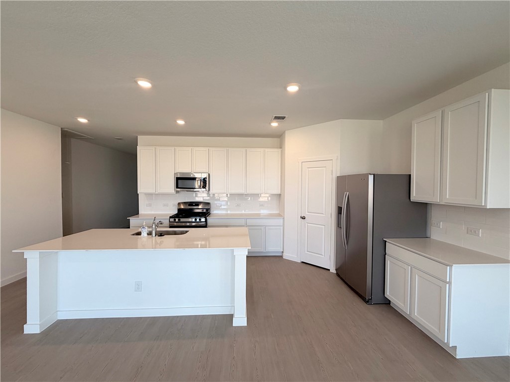 2826 Westeros Street Corpus Christi, TX 78415 - Photo 5 of 19