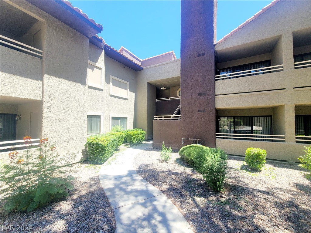 5062 South Rainbow Blvd Unit 103