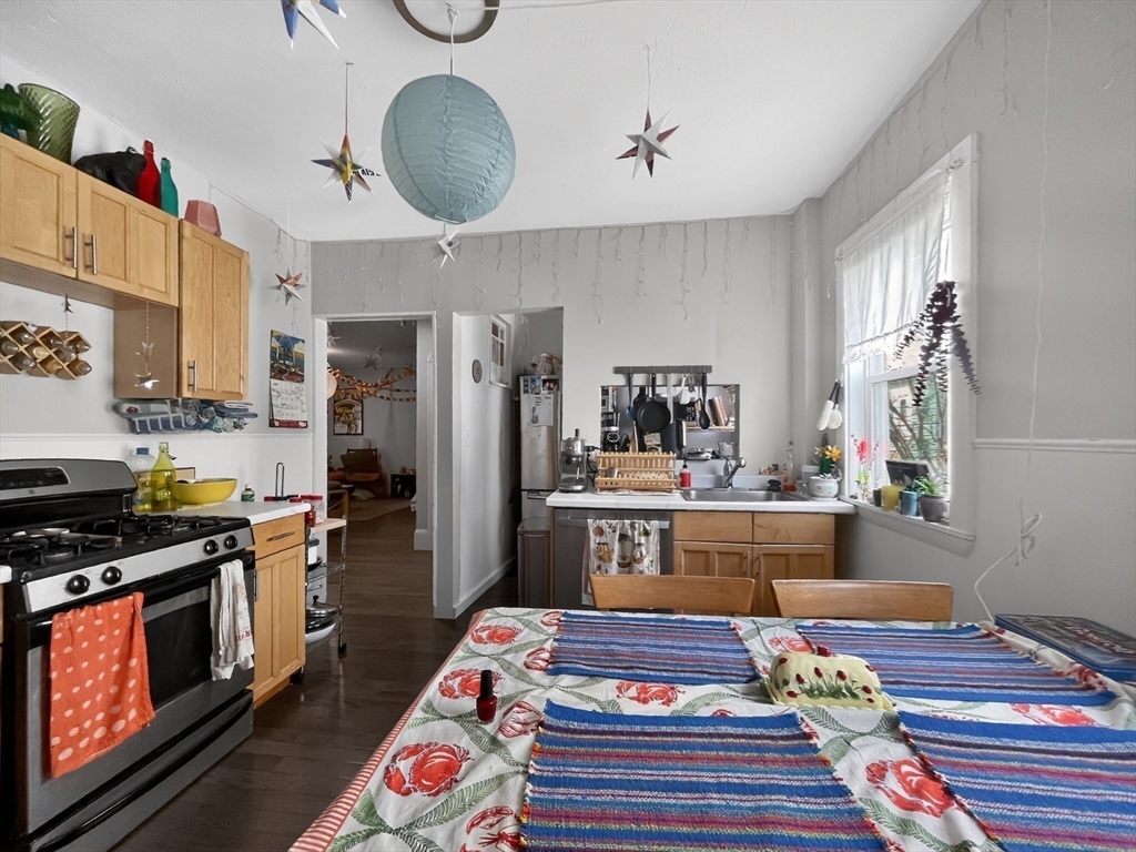 49 Porter Street Somerville, MA 02143 - Photo 22 of 40