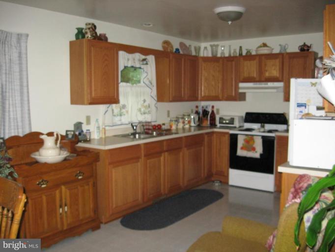 23485 Clarissa Road Chestertown, MD 21620 - Photo 2 of 8 Kitchen