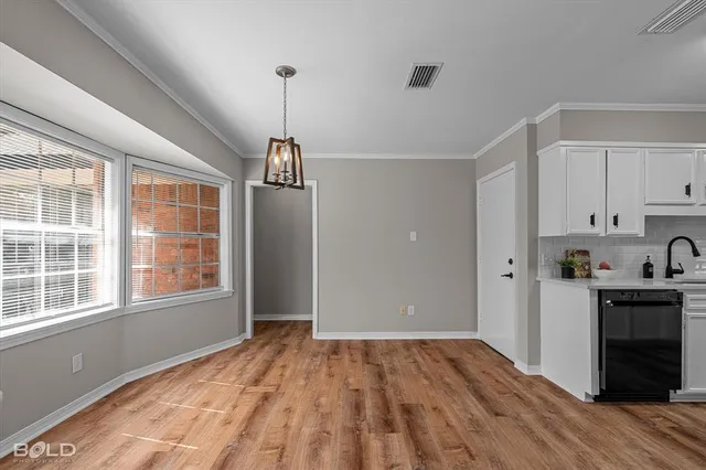 $2,250 | 425 North Dresden Circle, Shreveport, LA 71115