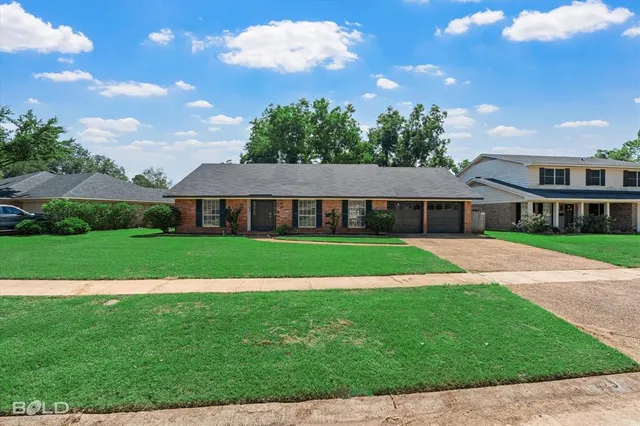 $2,250 | 425 North Dresden Circle, Shreveport, LA 71115