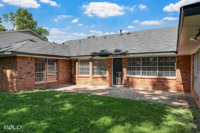 $2,250 | 425 North Dresden Circle, Shreveport, LA 71115