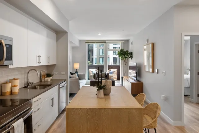 $334,900 | 260 Brooklyn Basin Way, Unit 411, Oakland, CA 94606