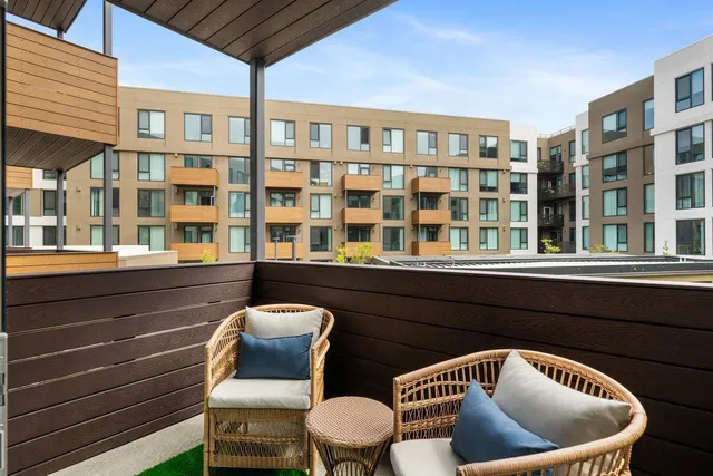 $334,900 | 260 Brooklyn Basin Way, Unit 411, Oakland, CA 94606