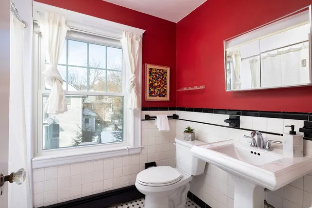 $1,350,000 | 158 East Side Parkway, Newton, MA 02458