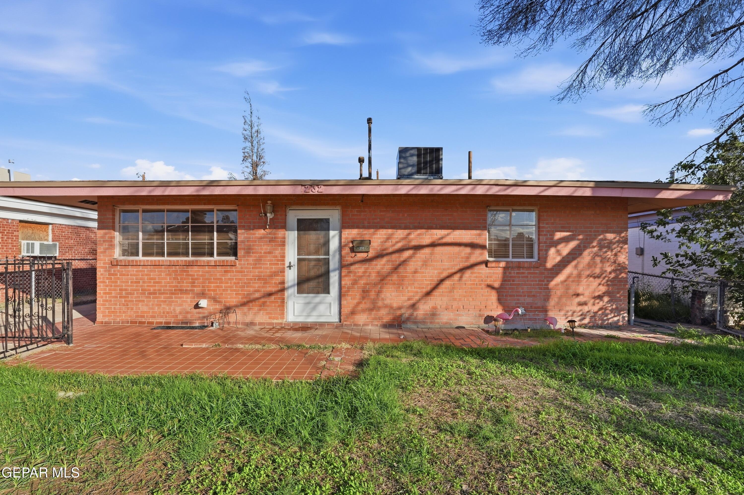 232 Mango Road El Paso, TX 79915 - Photo 1 of 25 image00016