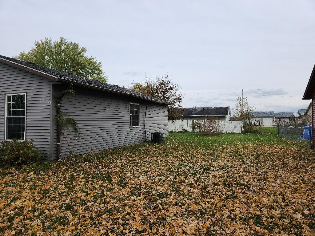 615 Exeter Road Kingsford Heights, IN 46346 - Photo 3 of 29 1024x768