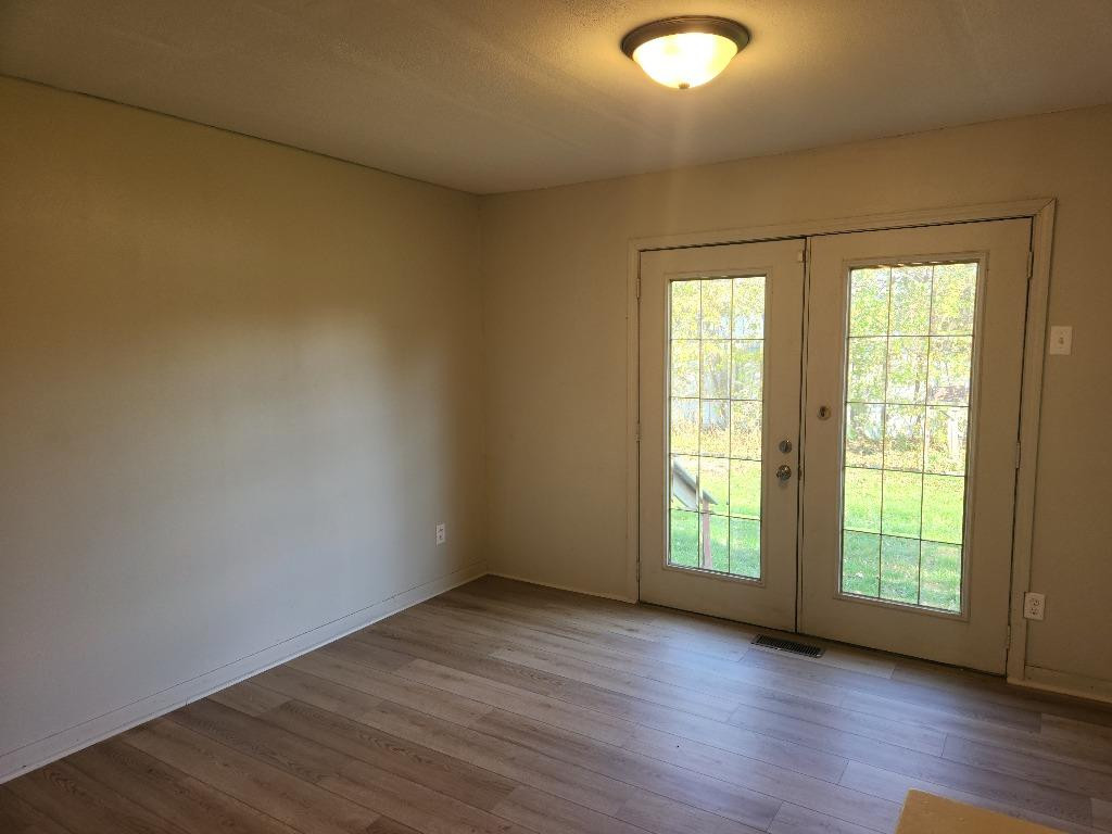 615 Exeter Road Kingsford Heights, IN 46346 - Photo 7 of 29 1024x768