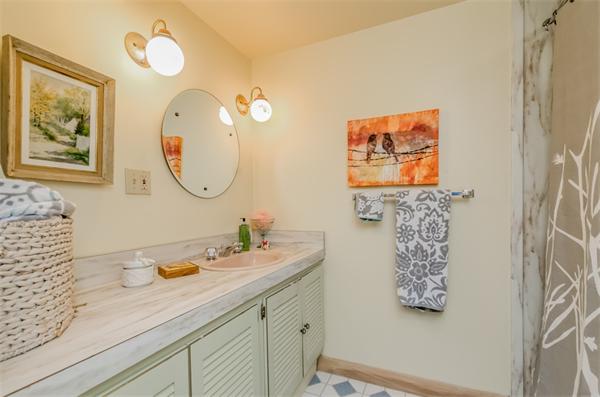 8 Bickford Way Gloucester, MA 01930 - Photo 14 of 27