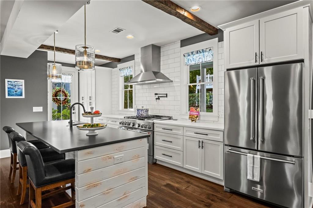 53 Maple Street Roswell, GA 30075 - Photo 4 of 59