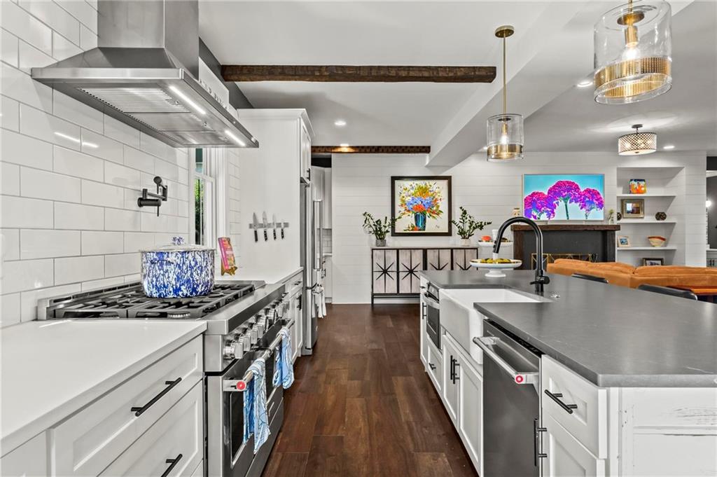 53 Maple Street Roswell, GA 30075 - Photo 6 of 59