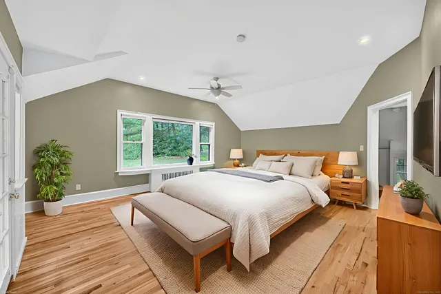 $784,000 | 1 Alcima Drive, Simsbury, CT 06070