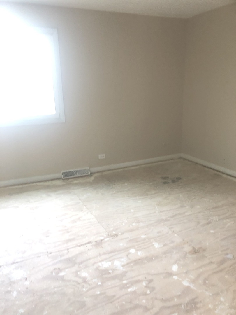 513 Monroe Road Bolingbrook, IL 60440 - Photo 5 of 7