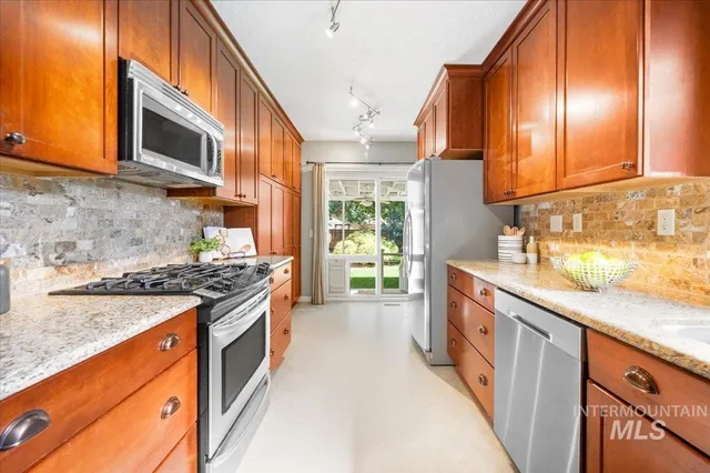 $675,000 | 1216 South Owyhee Street, Boise, ID 83705