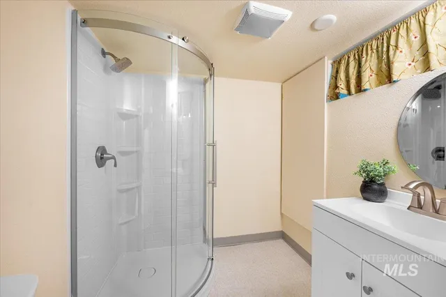 $675,000 | 1216 South Owyhee Street, Boise, ID 83705