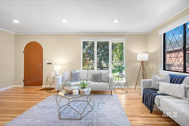 $675,000 | 1216 South Owyhee Street, Boise, ID 83705