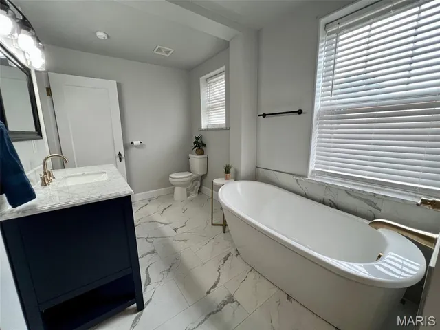 $1,049,000 | 4912-4924 Hampton Avenue, St. Louis, MO 63109