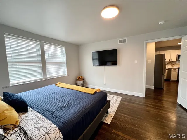 $1,049,000 | 4912-4924 Hampton Avenue, St. Louis, MO 63109