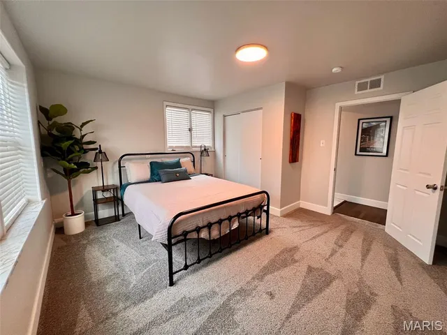 $1,049,000 | 4912-4924 Hampton Avenue, St. Louis, MO 63109