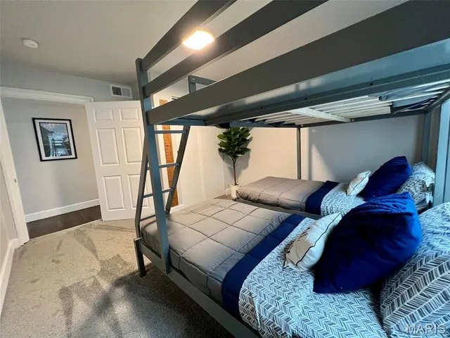 $1,049,000 | 4912-4924 Hampton Avenue, St. Louis, MO 63109