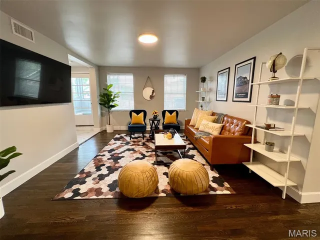 $1,049,000 | 4912-4924 Hampton Avenue, St. Louis, MO 63109