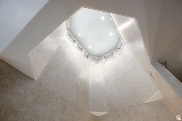 694 West Cephus Road Draper, UT 84020 - Photo 73 of 148 Octagonal skylight with recessed lighting and multiple casement windows