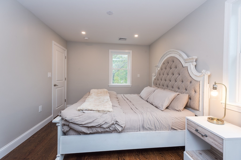 48 MacArthur Road Stoneham, MA 02180 - Photo 12 of 33