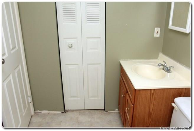 6615 Saddle Point Road Charlotte, NC 28212 - Photo 18 of 24 Gallery Image 18