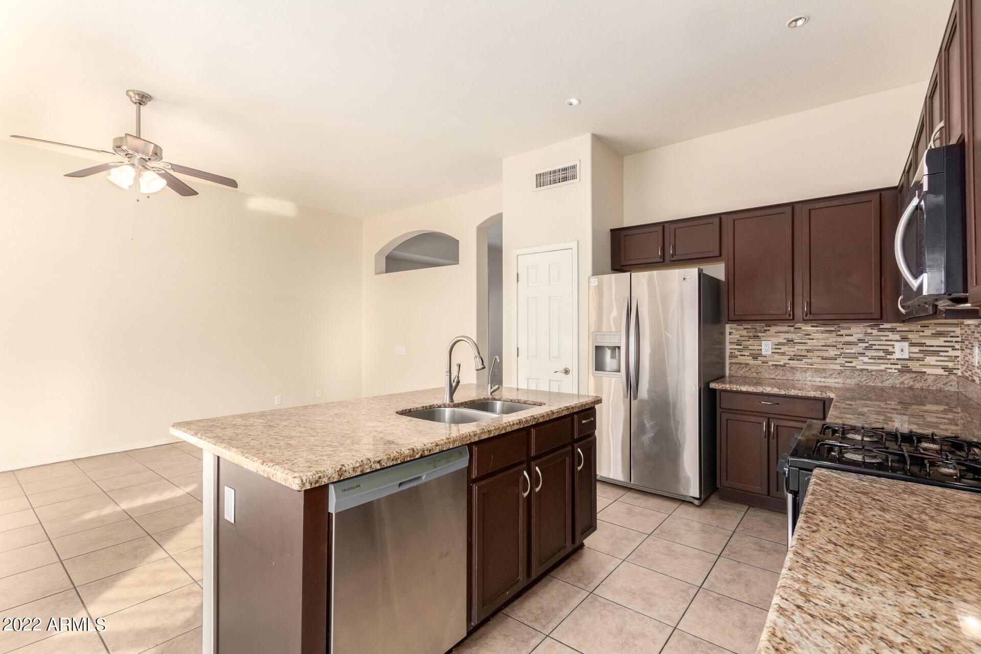 731 East Ranch Road Gilbert, AZ 85296 - Photo 9 of 25 0009-10 - Ranch