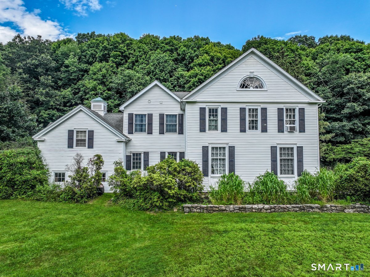 59 Taylor Road Bethel, CT 06801 - Photo 11 of 13 Gallery Image 11