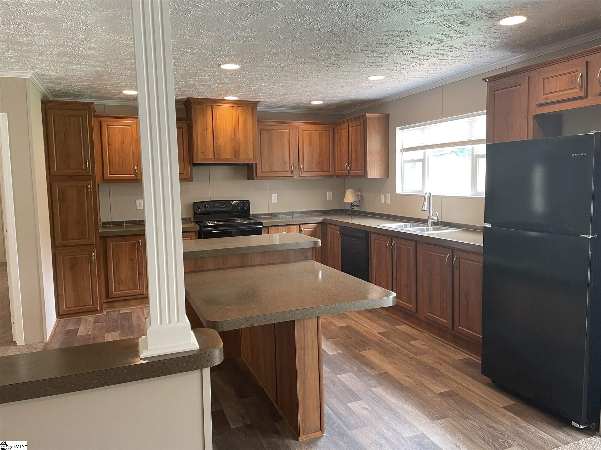 135 Stewart Road Six Mile, SC 29682 - Photo 4 of 19 Gallery Image 4