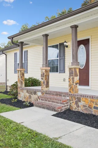 $284,900 | 538 Indian Springs Circle, Manchester, TN 37355