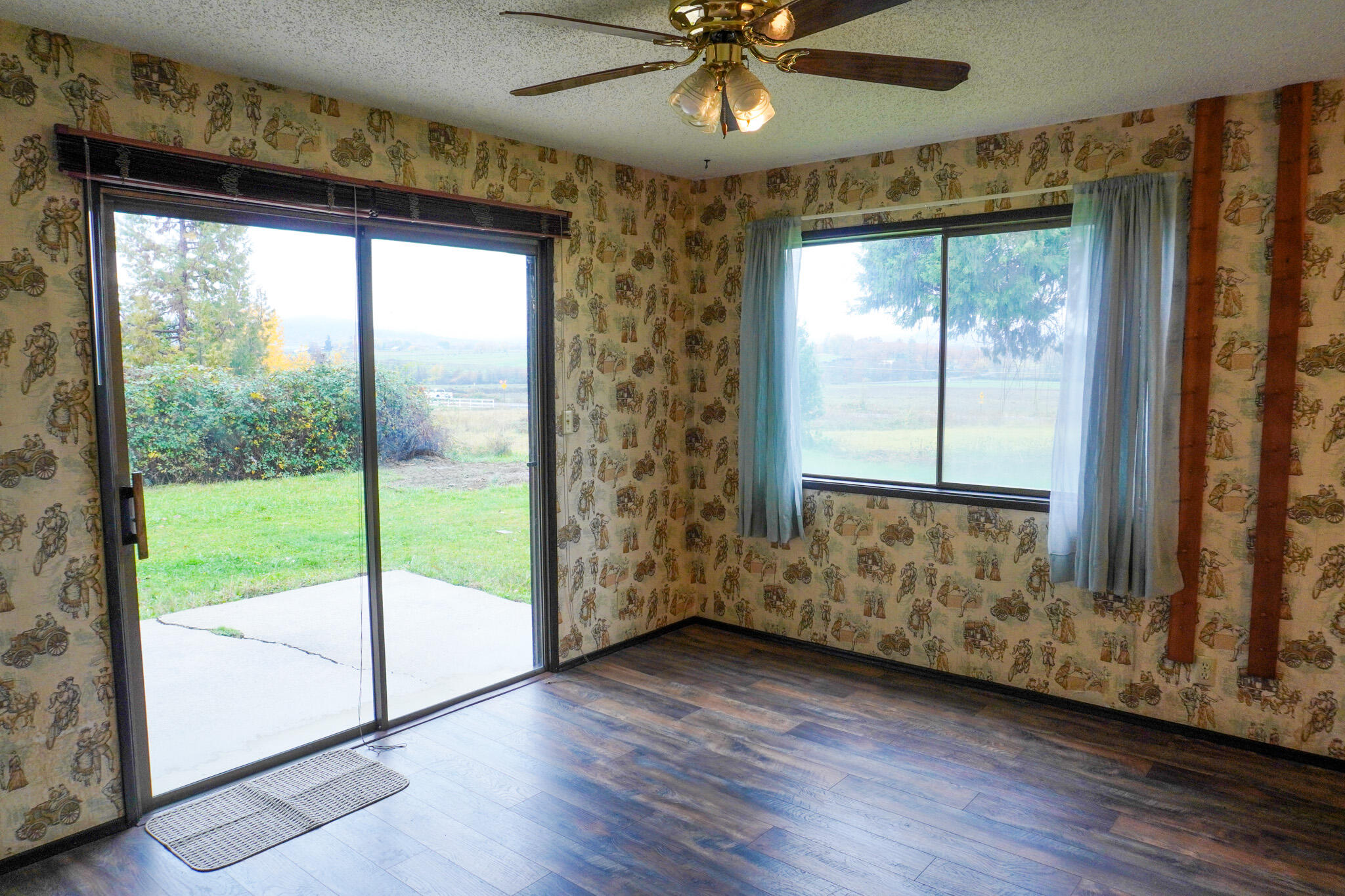 2025 Alta Vista Road Eagle Point, OR 97524 - Photo 13 of 41 DSC00050