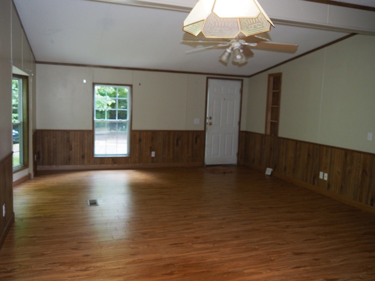 9474 Homestead Road Benzonia, MI 49616 - Photo 4 of 25 1850889-3.JPG