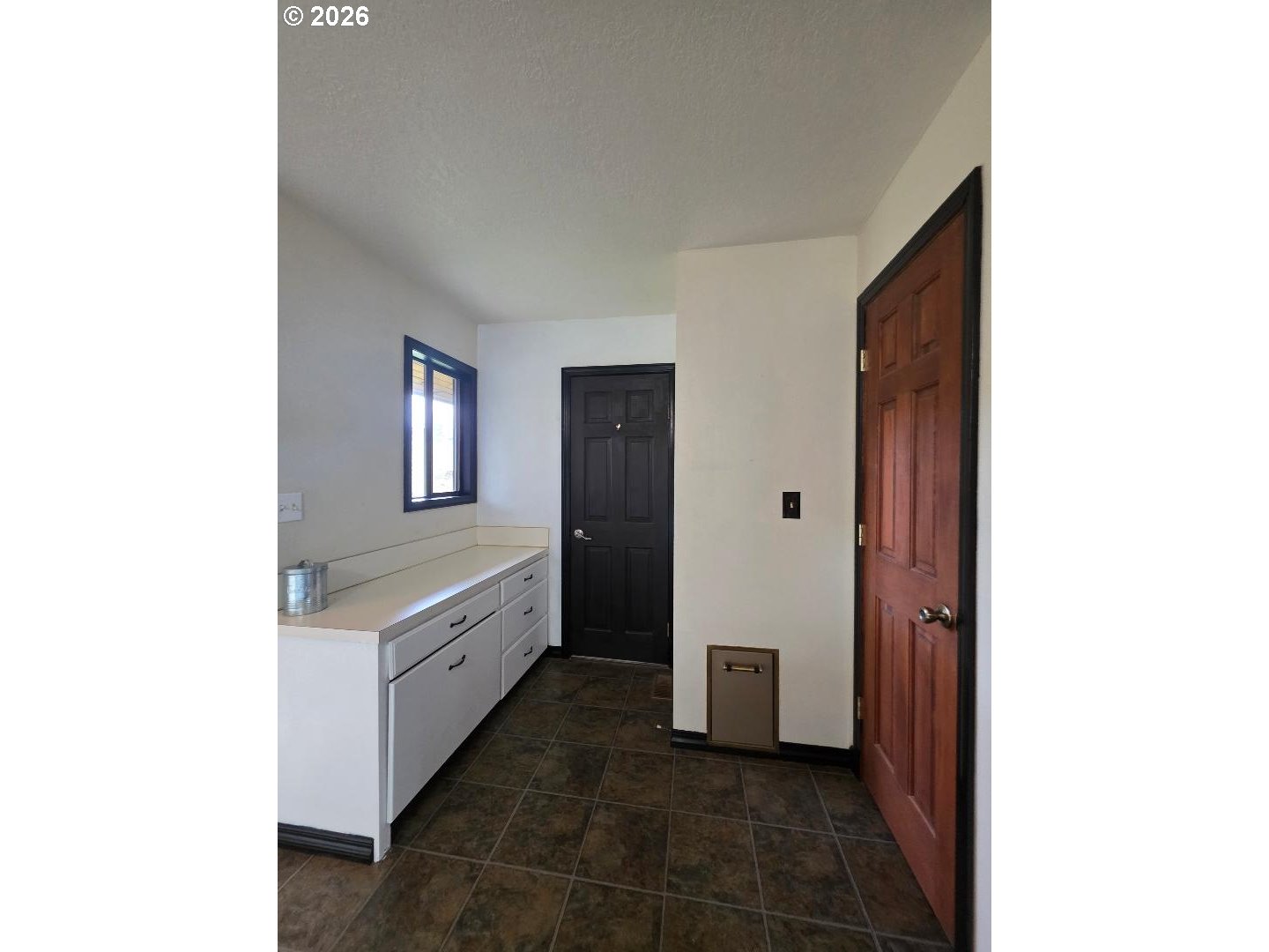 78902 Walters Road Maupin, OR 97037 - Photo 26 of 47 a bathroom with a sink and a mirror