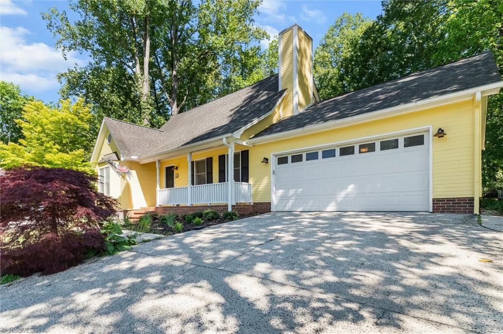230 Country Club Road Mount Airy, NC 27030 - Photo 2 of 23